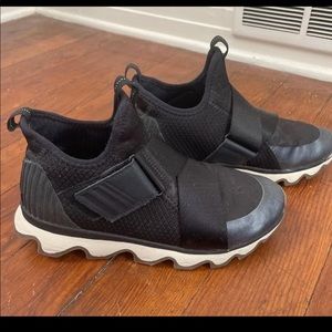 Womens Sorel kinetic sneakers